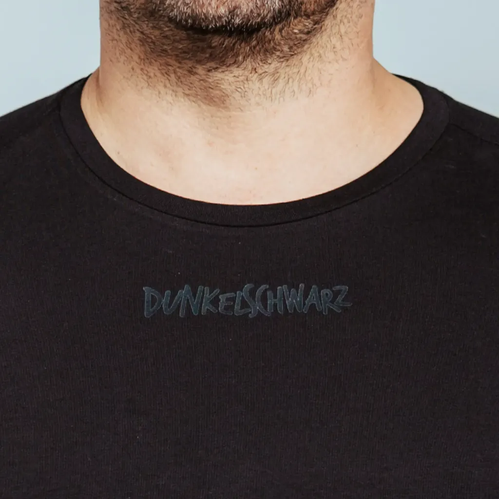 DS-1 FRAMEBACK black (NAHAUFNAHME).webp